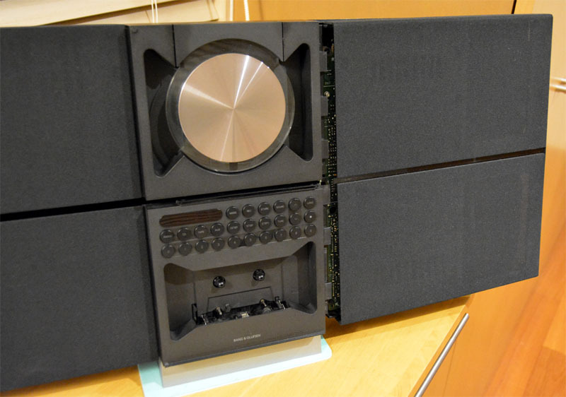 B&O Century修理 1-2 外装部品の取り外し: Bang&Olufsen users B&O Century修理 1-2 外装部品の取り外し: Bang&Olufsen users